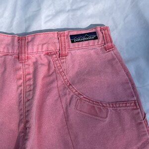 Vintage Patagonia Stand Up shorts. High rise 100% cotton washed pink color